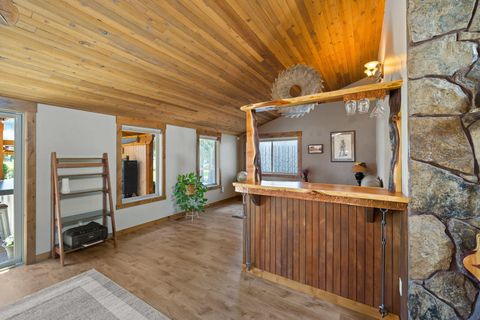 Tiny photo for 56532 Eclipse Drive, Bend, OR 97707 (MLS # 220215226)