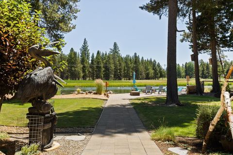 Tiny photo for 56532 Eclipse Drive, Bend, OR 97707 (MLS # 220215226)