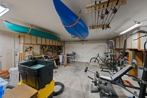 Tiny photo for 56532 Eclipse Drive, Bend, OR 97707 (MLS # 220215226)