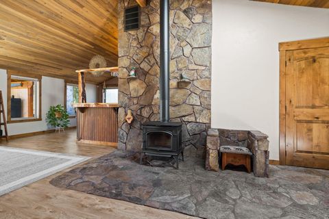 Tiny photo for 56532 Eclipse Drive, Bend, OR 97707 (MLS # 220215226)