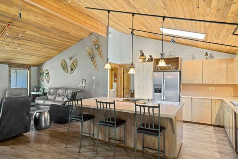 Tiny photo for 56532 Eclipse Drive, Bend, OR 97707 (MLS # 220215226)