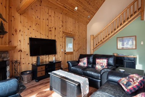 Tiny photo for 8968 Cliff Swallow Drive, Redmond, OR 97756 (MLS # 220216986)