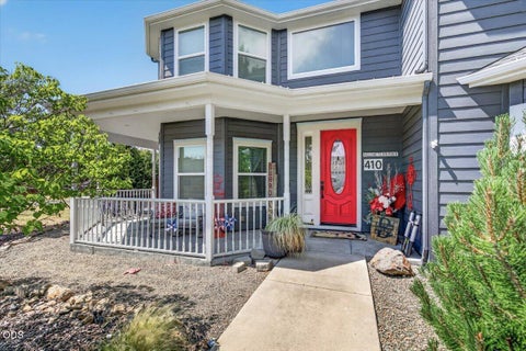 Photo of 410 Patricia Lane, Eagle Point, OR 97524 (MLS # 220226920)