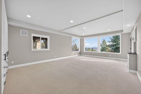 Tiny photo for 3122 NW Colonial Drive, Bend, OR 97703 (MLS # 220217098)