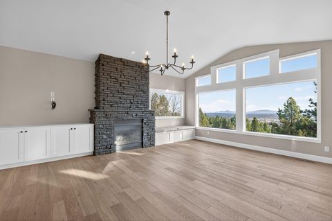 Tiny photo for 3122 NW Colonial Drive, Bend, OR 97703 (MLS # 220217098)