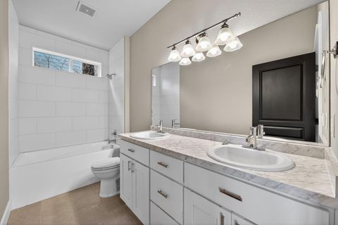 Tiny photo for 3122 NW Colonial Drive, Bend, OR 97703 (MLS # 220217098)