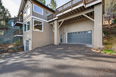Tiny photo for 3122 NW Colonial Drive, Bend, OR 97703 (MLS # 220217098)