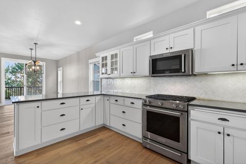 Tiny photo for 3122 NW Colonial Drive, Bend, OR 97703 (MLS # 220217098)