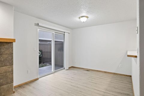 Tiny photo for 1470 SW 16th Street, Redmond, OR 97756 (MLS # 220215741)