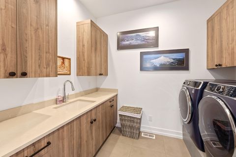 Tiny photo for 3076 NW Blodgett Way, Bend, OR 97703 (MLS # 220210362)