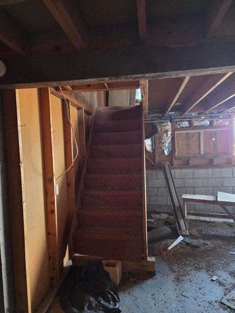 Tiny photo for 27960 Wheeler Street, Sprague River, OR 97639 (MLS # 220215603)