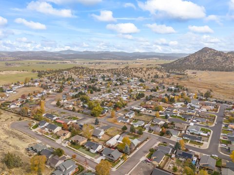 Tiny photo for 2671 NE Bobbi Court, Prineville, OR 97754 (MLS # 220211474)