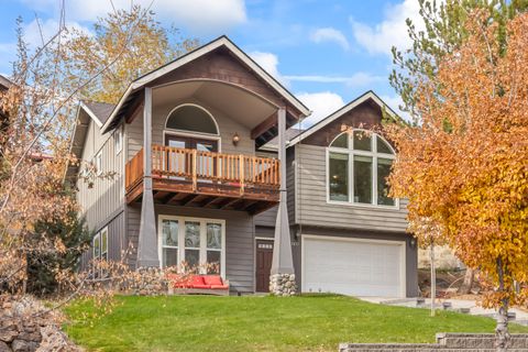 Photo of 2671 NE Bobbi Court, Prineville, OR 97754 (MLS # 220211474)