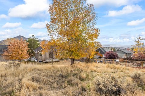 Tiny photo for 2671 NE Bobbi Court, Prineville, OR 97754 (MLS # 220211474)