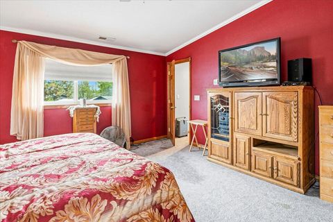 Tiny photo for 1551 SW Parkway Drive, Redmond, OR 97756 (MLS # 220219980)