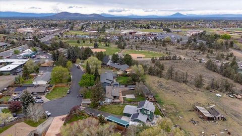 Tiny photo for 1551 SW Parkway Drive, Redmond, OR 97756 (MLS # 220219980)