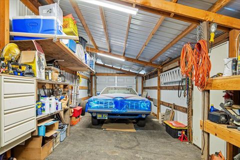 Tiny photo for 1551 SW Parkway Drive, Redmond, OR 97756 (MLS # 220219980)