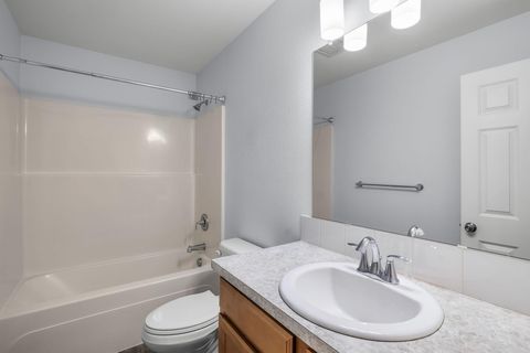 Tiny photo for 11415 Burlwood Drive, La Pine, OR 97739 (MLS # 220211370)