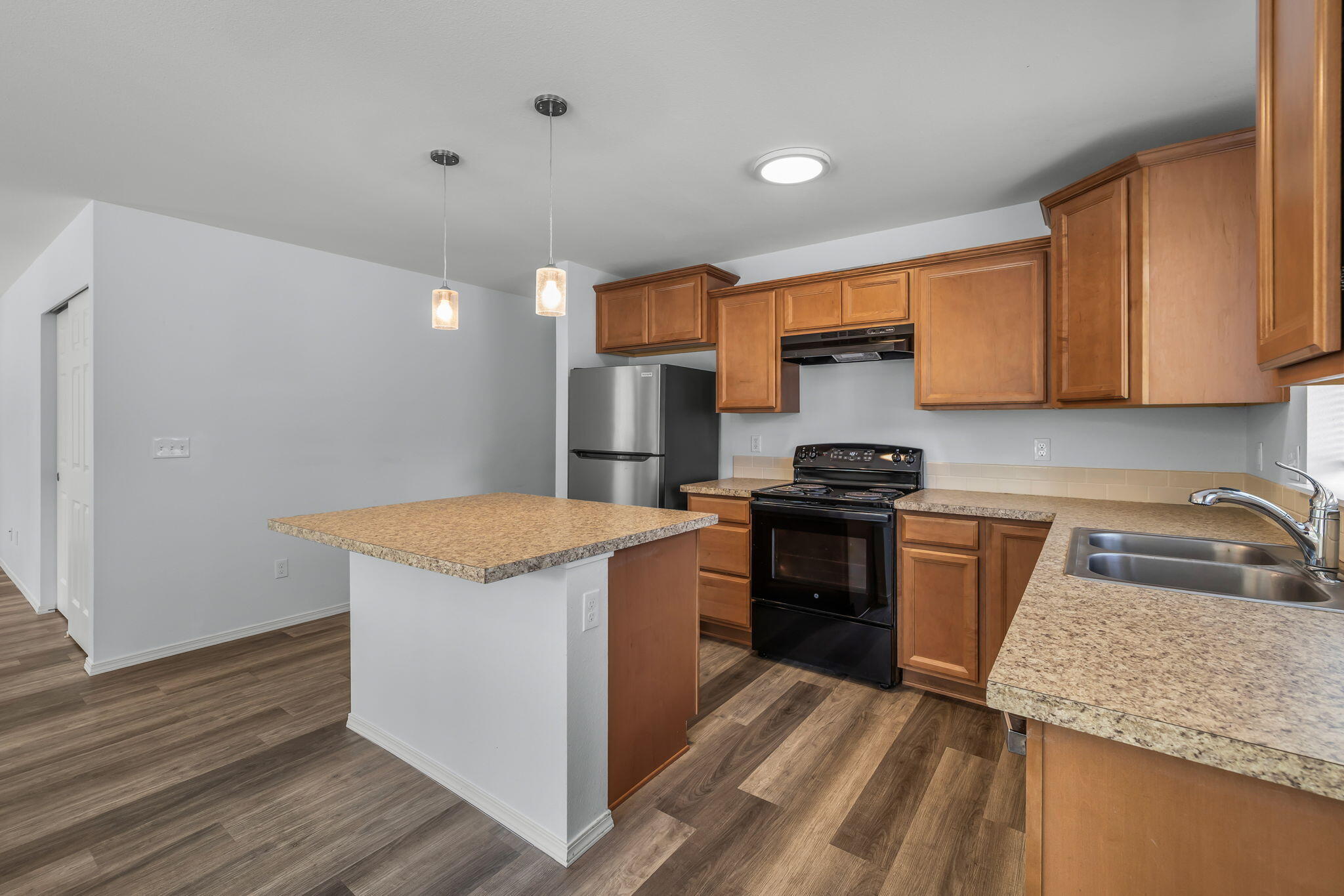 Sun Forest Estates - Residential