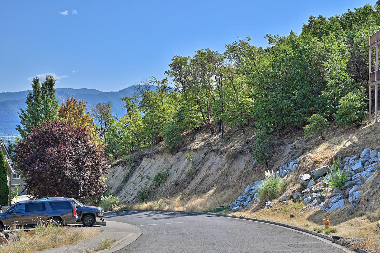 Laurelridge Subdivision - Land