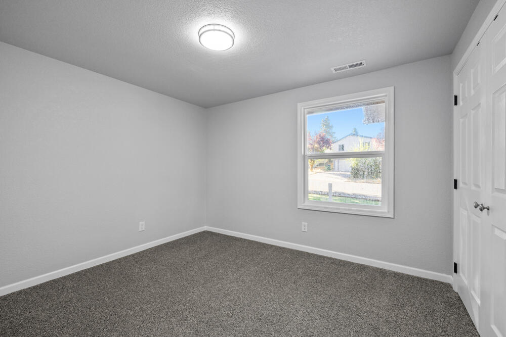 Klamath Falls -Buena Vista Addition - Residential