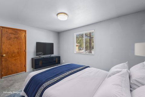 Tiny photo for 50874 Doe Loop, La Pine, OR 97739 (MLS # 220211837)