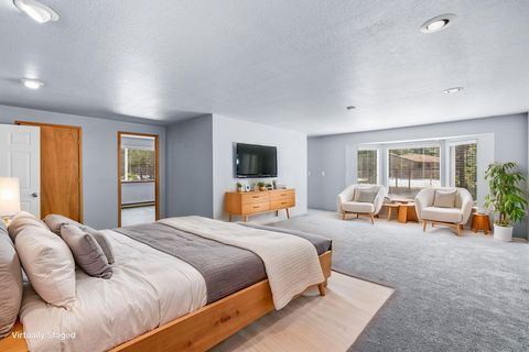 Tiny photo for 50874 Doe Loop, La Pine, OR 97739 (MLS # 220211837)