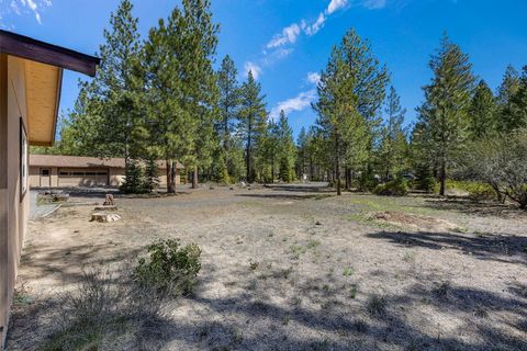 Tiny photo for 50874 Doe Loop, La Pine, OR 97739 (MLS # 220211837)
