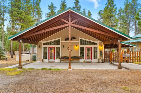 Photo of 152113 Silver Spur Road, La Pine, OR 97739 (MLS # 220210582)