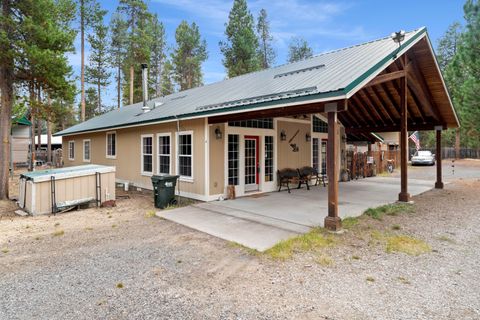 Tiny photo for 152113 Silver Spur Road, La Pine, OR 97739 (MLS # 220210582)