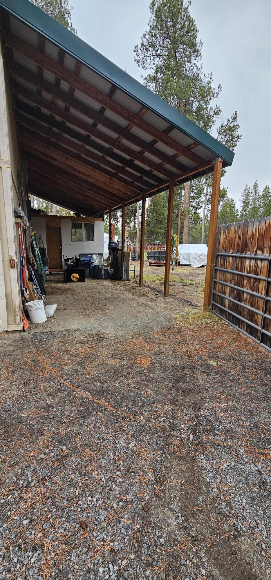 Wagon Trail Acreages - Residential