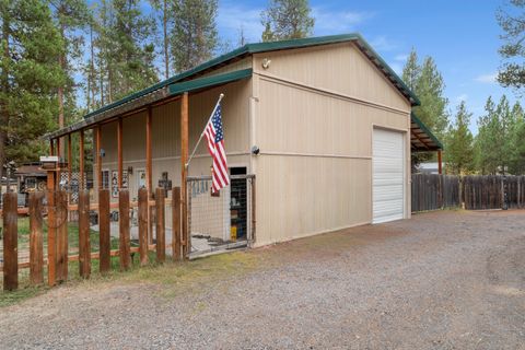 Tiny photo for 152113 Silver Spur Road, La Pine, OR 97739 (MLS # 220210582)