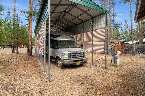 Tiny photo for 152113 Silver Spur Road, La Pine, OR 97739 (MLS # 220210582)