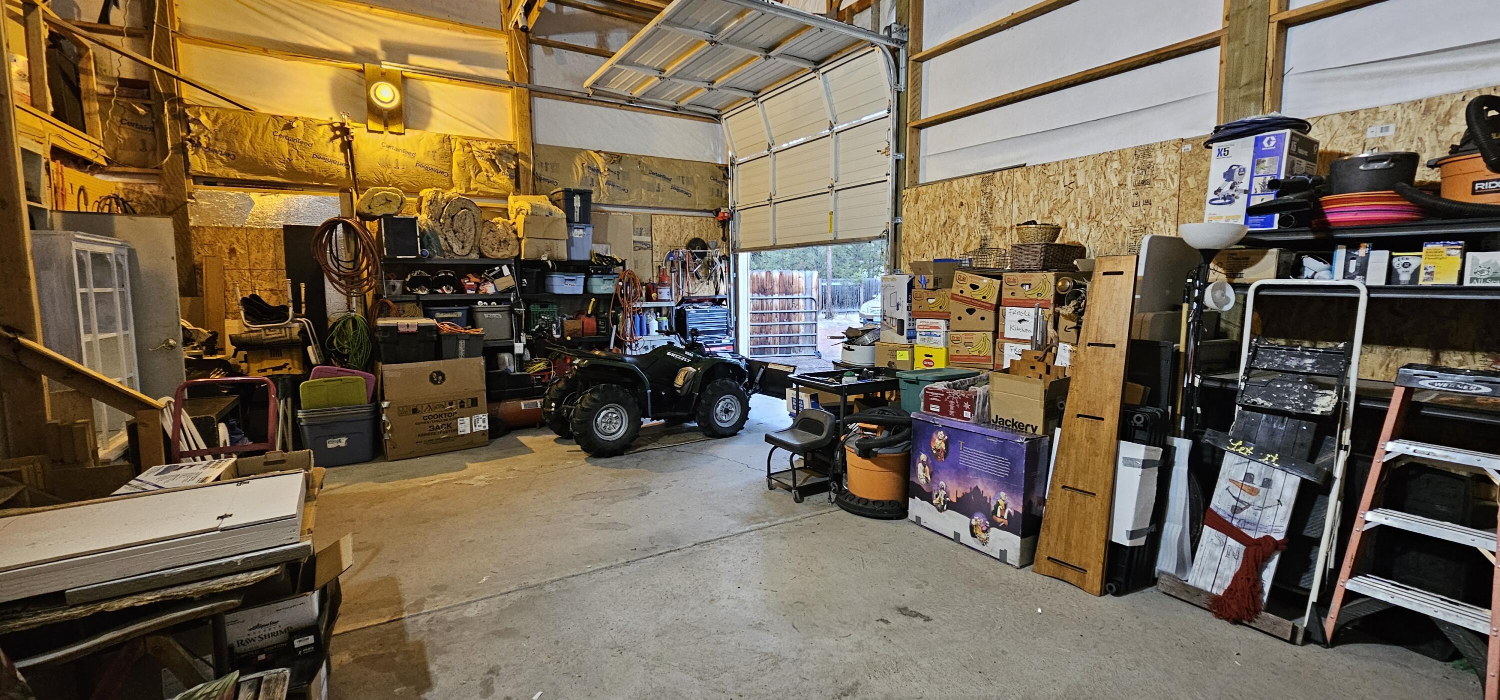 Wagon Trail Acreages - Residential