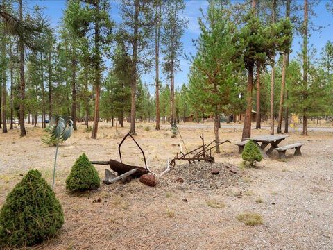 Tiny photo for 152113 Silver Spur Road, La Pine, OR 97739 (MLS # 220210582)