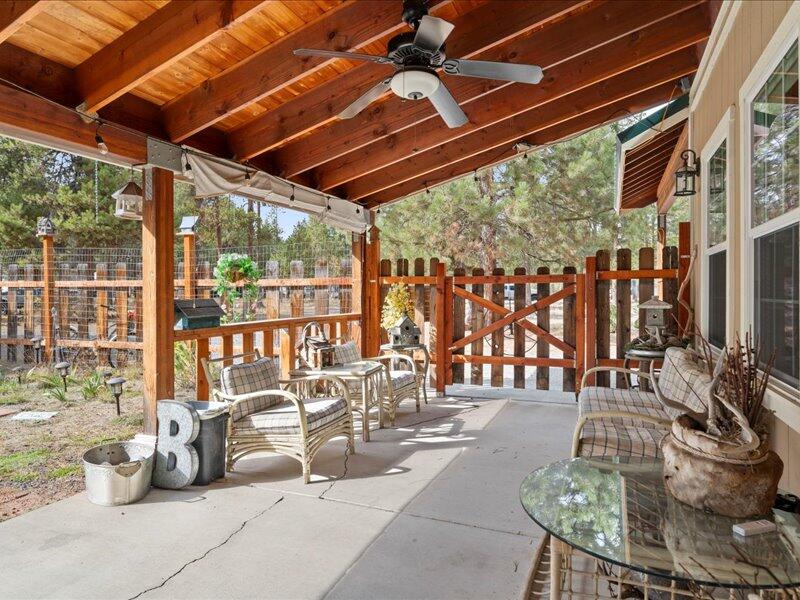 Wagon Trail Acreages - Residential