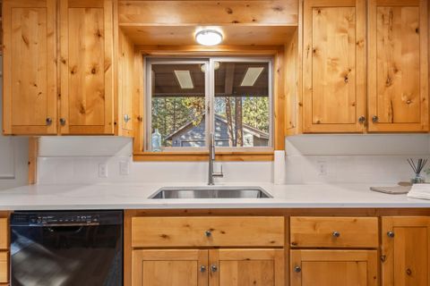 Tiny photo for 17280 Azusa Road, Bend, OR 97707 (MLS # 220213303)