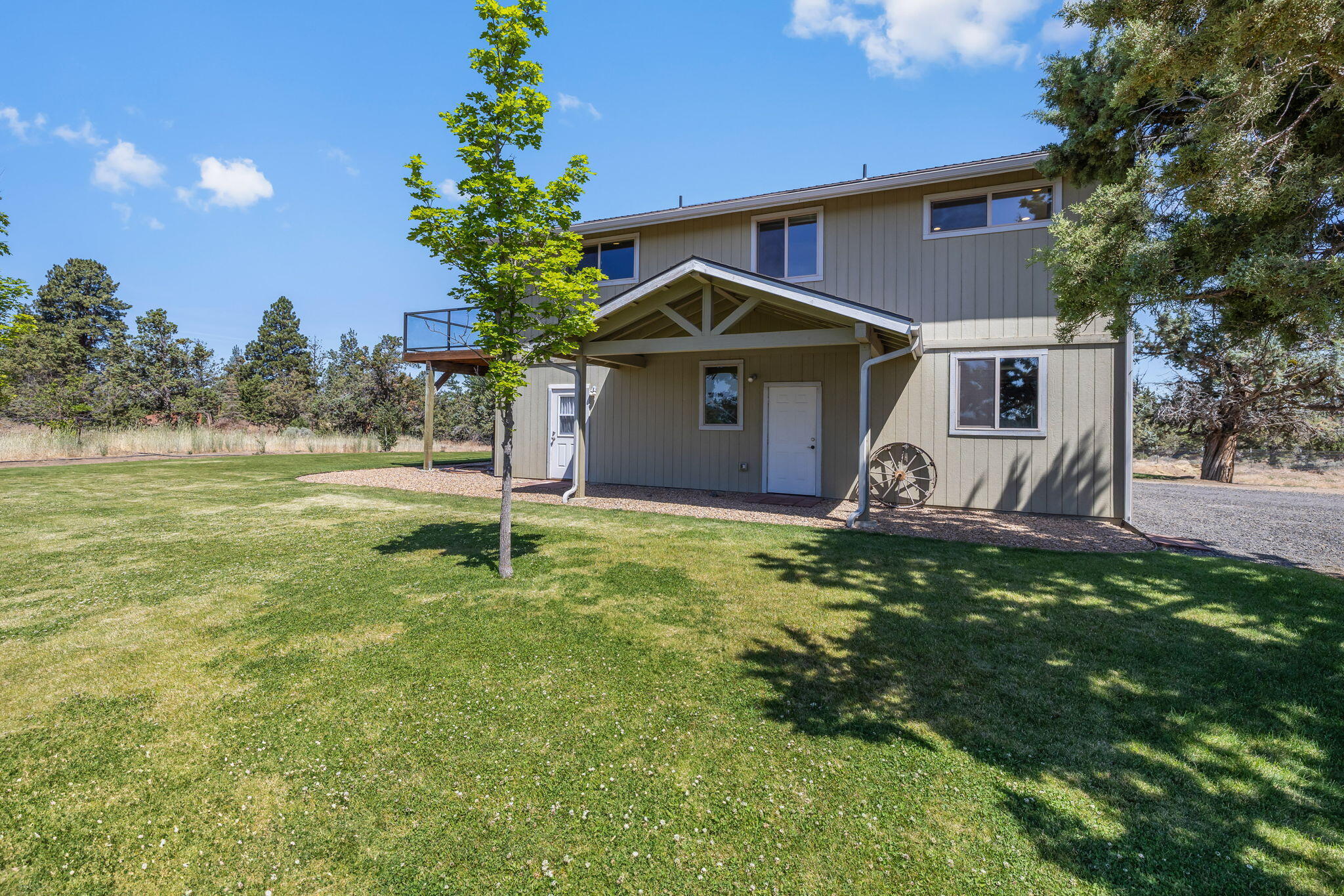 18560 Couch Market Road