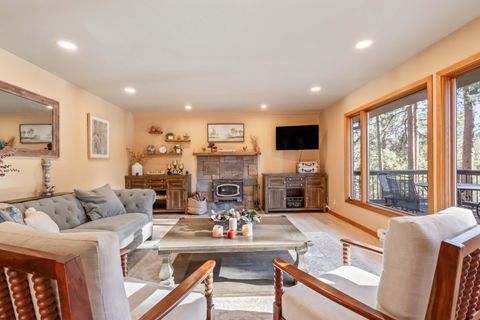 Tiny photo for 16430 Highway 126, Sisters, OR 97759 (MLS # 220213375)