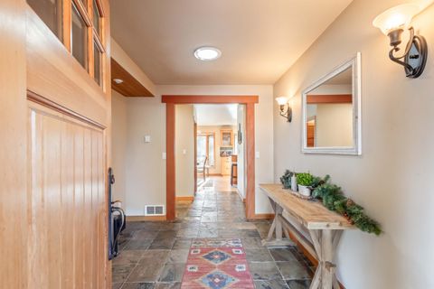 Tiny photo for 16430 Highway 126, Sisters, OR 97759 (MLS # 220213375)