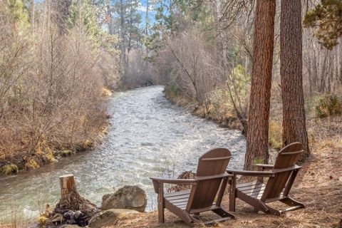 Tiny photo for 16430 Highway 126, Sisters, OR 97759 (MLS # 220213375)