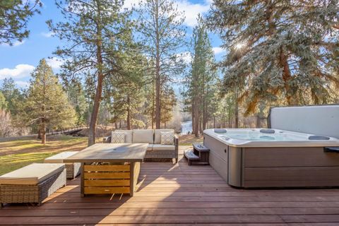 Tiny photo for 16430 Highway 126, Sisters, OR 97759 (MLS # 220213375)