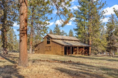 Tiny photo for 16430 Highway 126, Sisters, OR 97759 (MLS # 220213375)