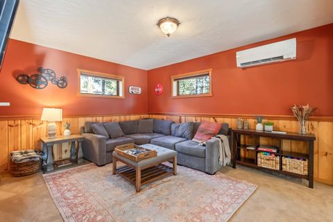 Tiny photo for 16430 Highway 126, Sisters, OR 97759 (MLS # 220213375)