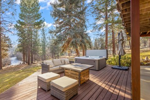 Tiny photo for 16430 Highway 126, Sisters, OR 97759 (MLS # 220213375)