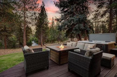 Tiny photo for 16430 Highway 126, Sisters, OR 97759 (MLS # 220213375)