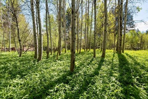 Tiny photo for 16430 Highway 126, Sisters, OR 97759 (MLS # 220213375)