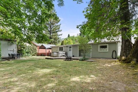 Tiny photo for 415 Berglund Street, Rogue River, OR 97537 (MLS # 220225949)
