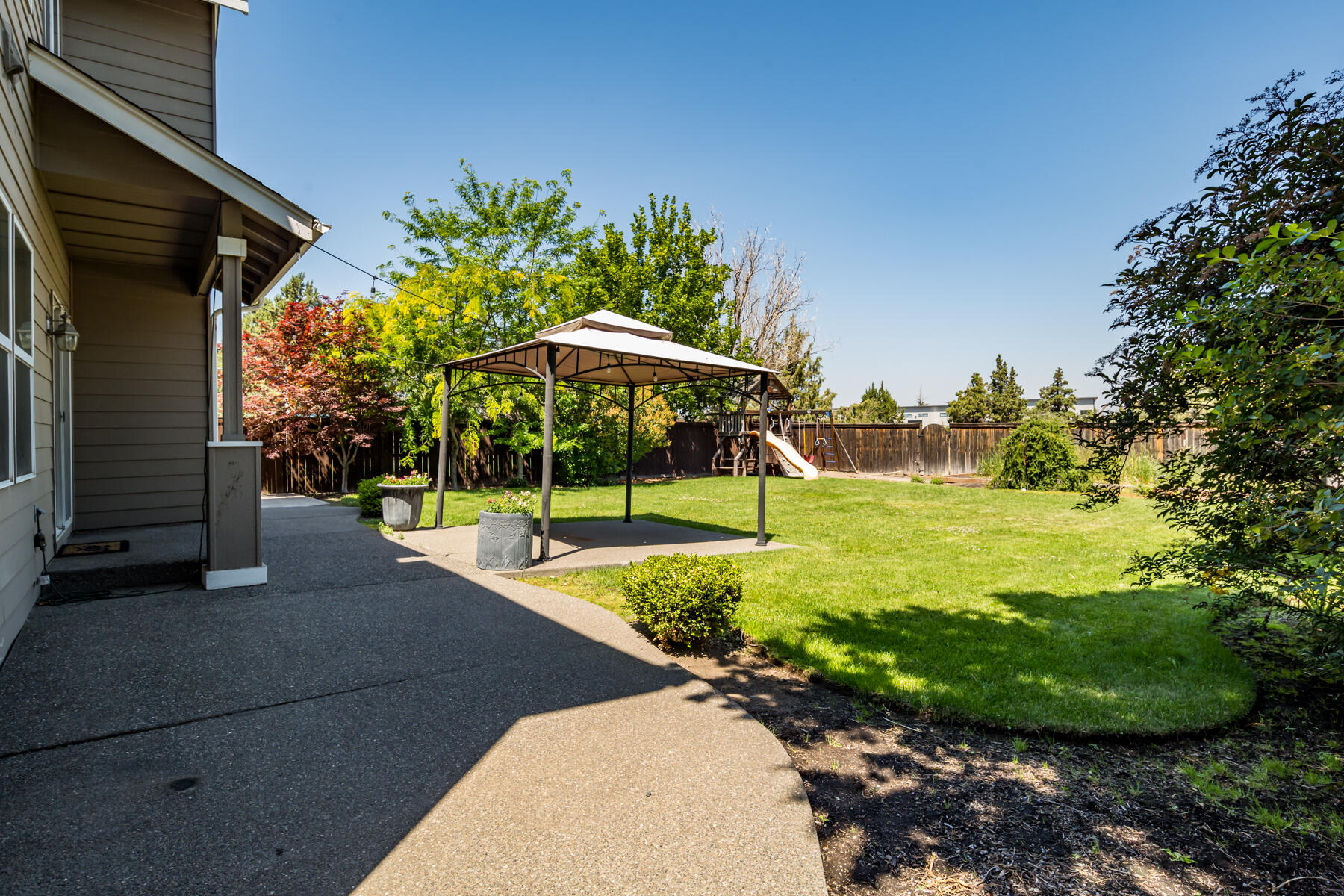 Quiet Canyon - Residential