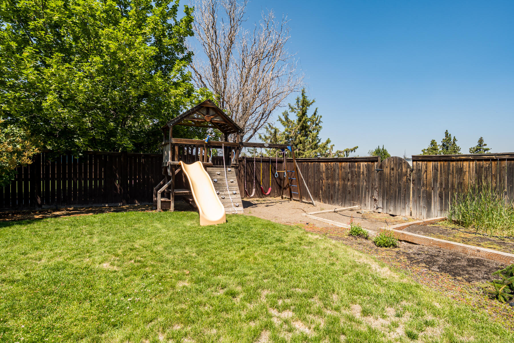 Quiet Canyon - Residential